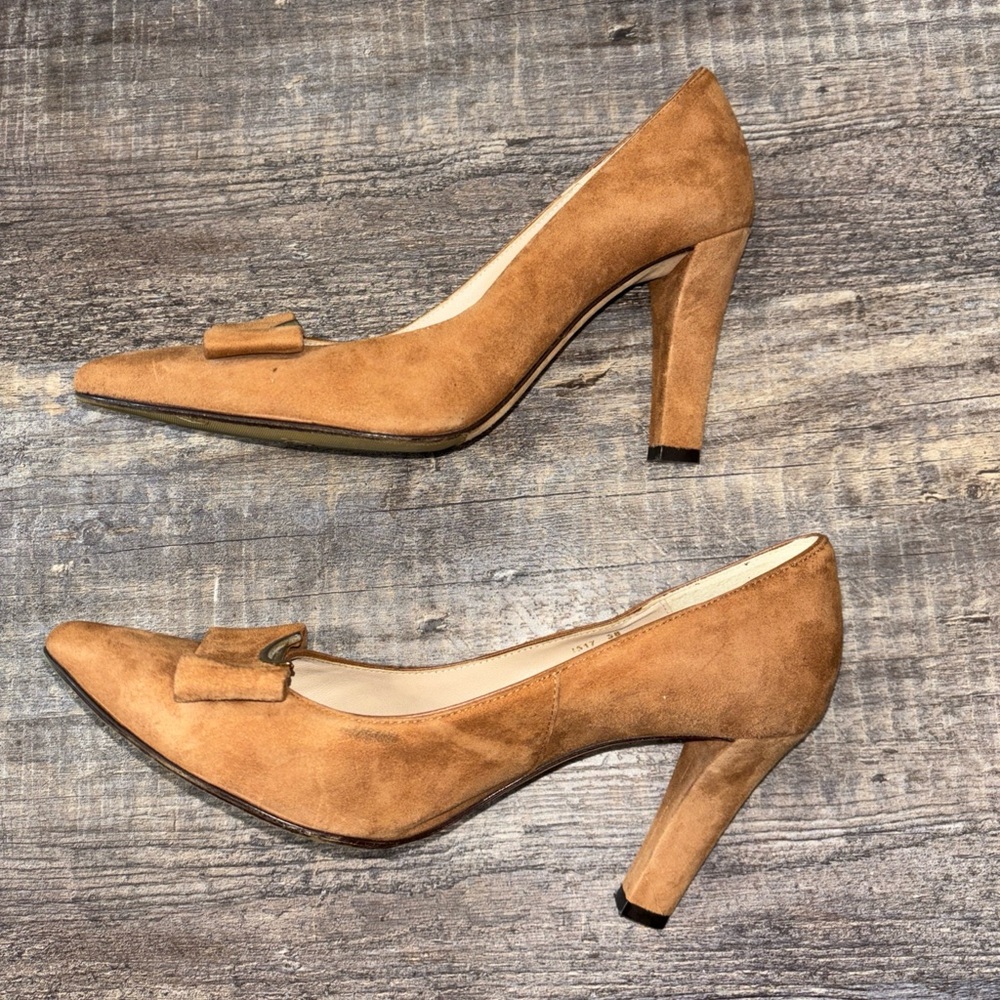 L.K.Bennett Landen suede pointed-toe pumps Size 38 (8 US)